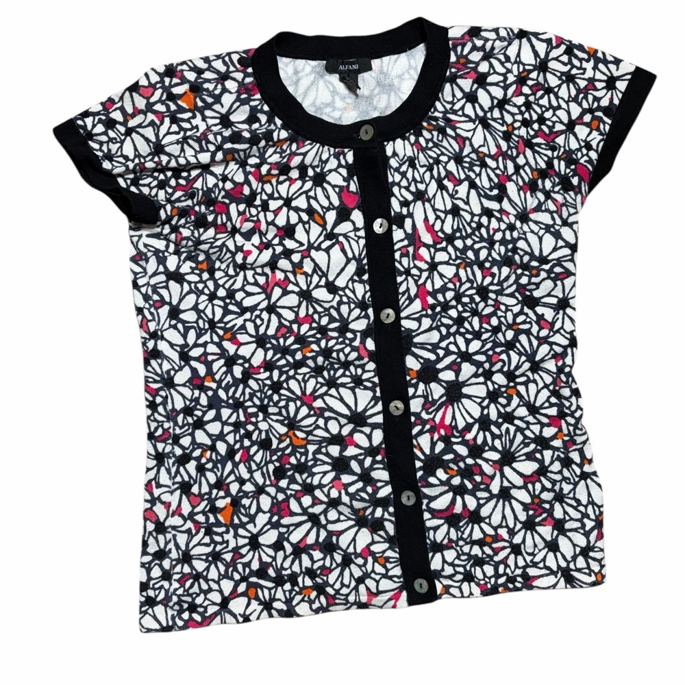 90’s Knit Black and White Floral Button Down Shirt